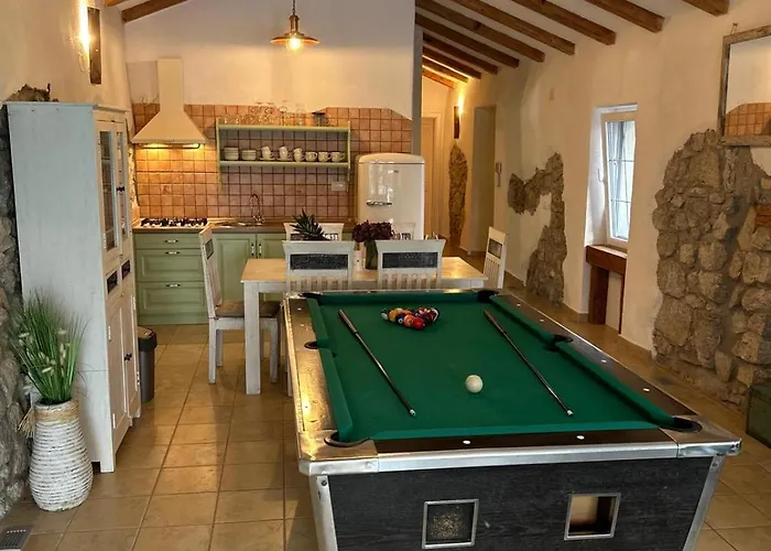 Villa Jelly